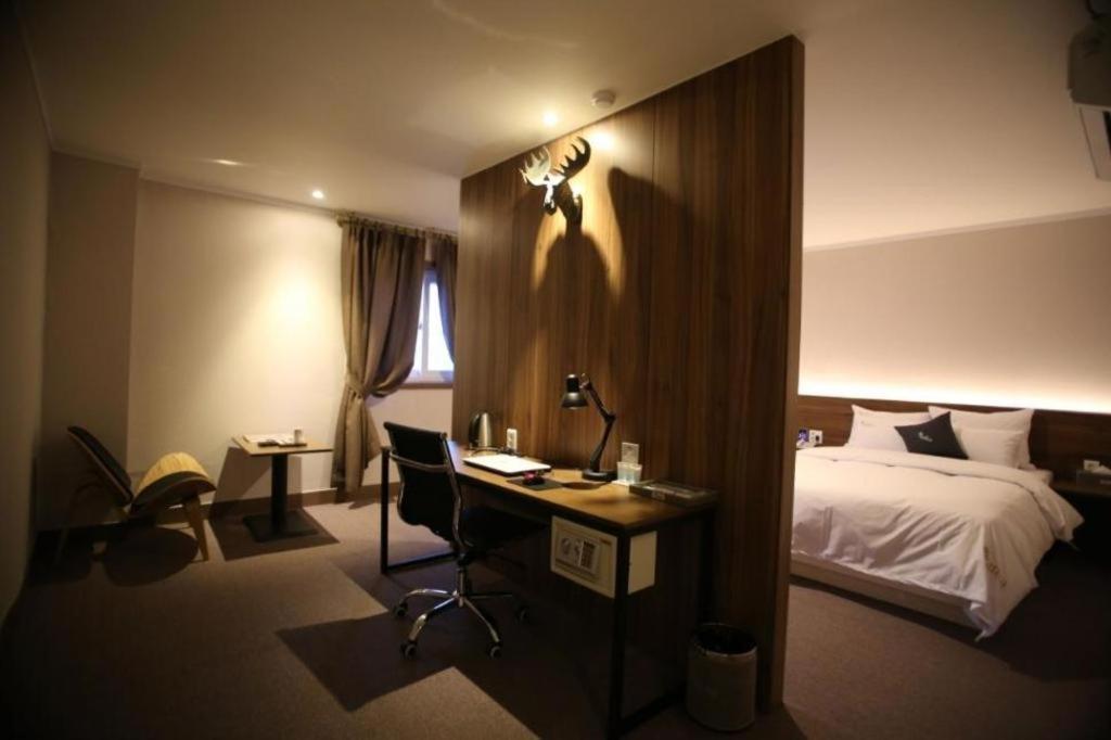 Centralperson Pyeongtaek Hotel Kültér fotó