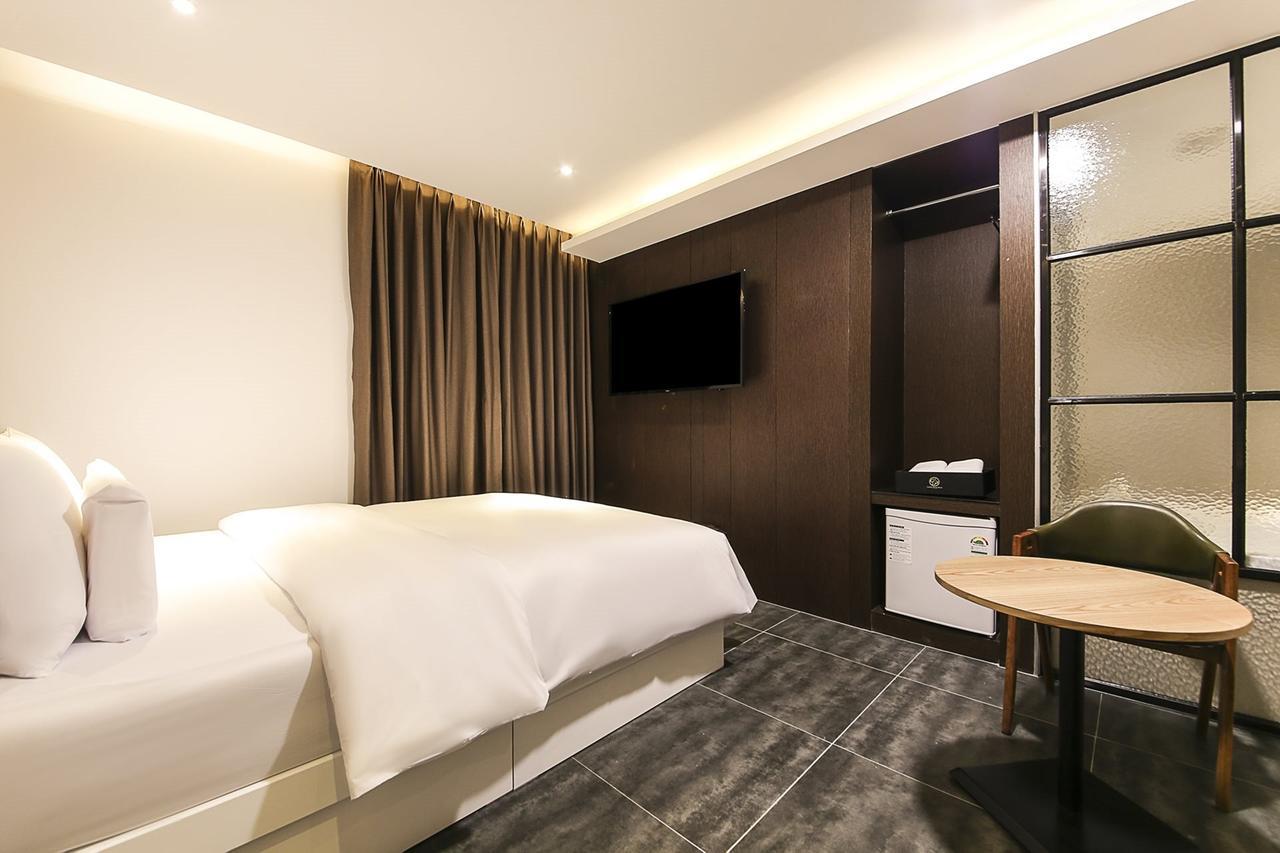 Centralperson Pyeongtaek Hotel Kültér fotó